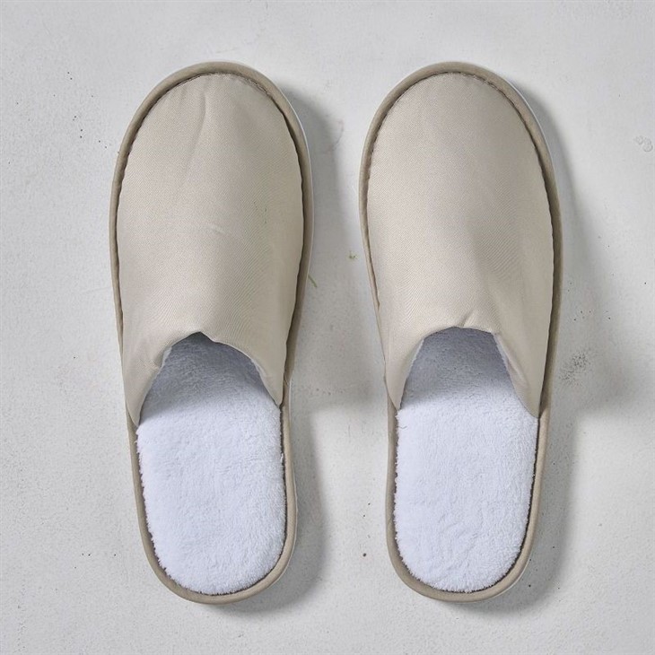 Customized Logo Hotel Slipper suppliers